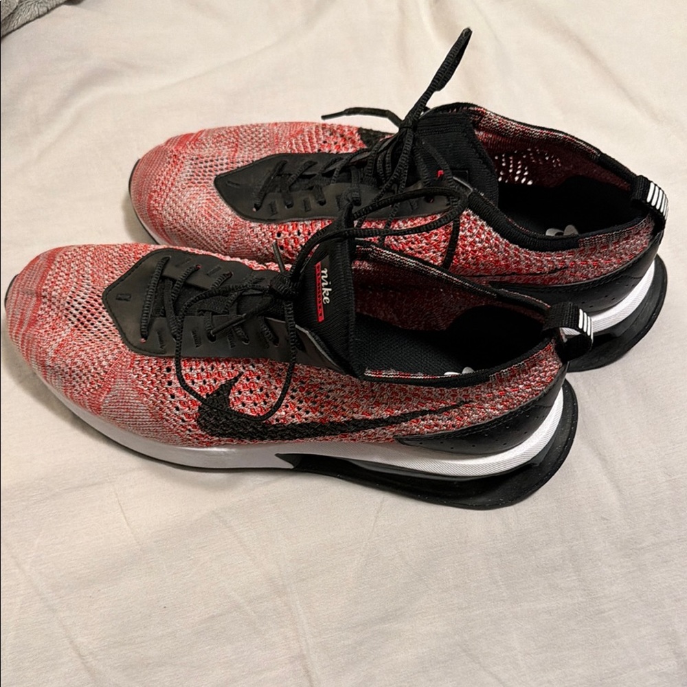 Nike Air Max Flyknit Racer